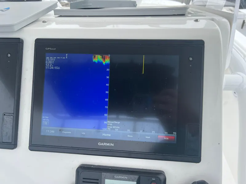 Slide: The Image of Edgewater 245CC 2018 - 7