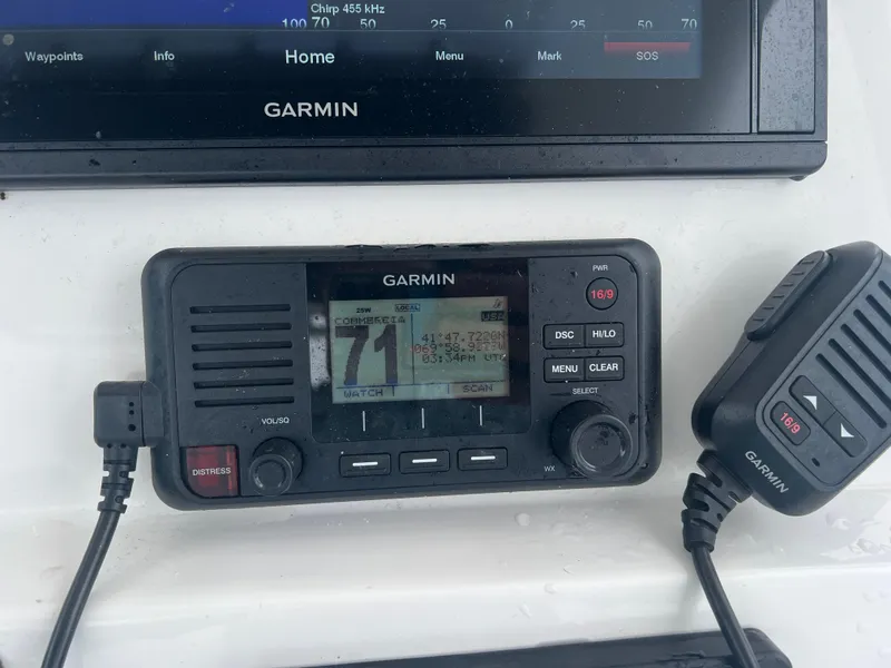 Slide: The Image of Edgewater 245CC 2018 - 8