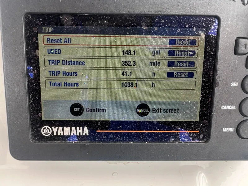 Slide: The Image of Edgewater 245CC 2018 - 9