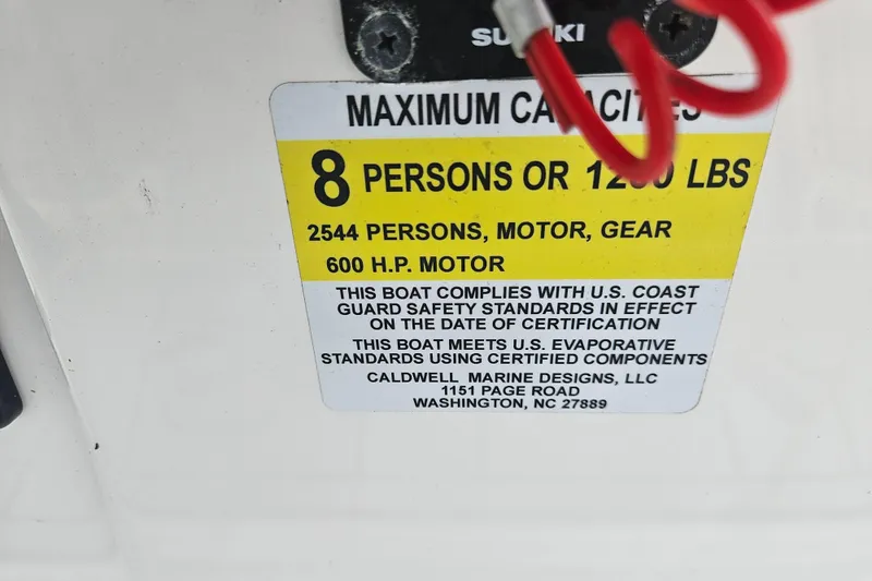 Slide: The Image of Sea Cat 260 Hybrid 2022 capacity label: 8 persons, 1200 lbs, 600 HP motor compliance. - 50