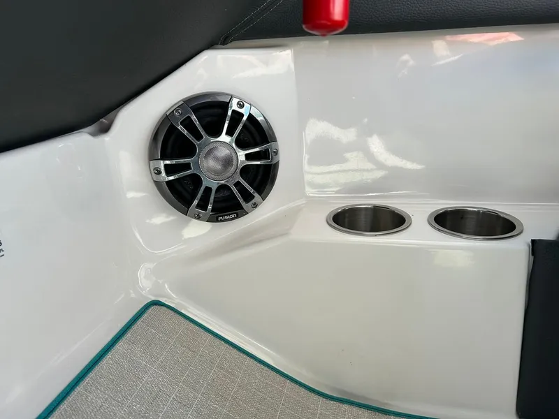 Slide: The Image of Regal LS4 Surf 2022 - 53