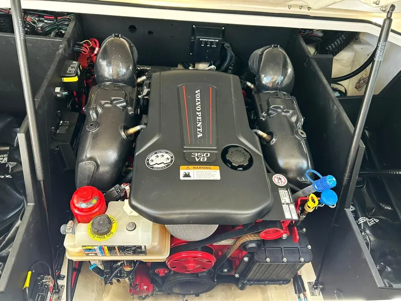 Slide: The Image of Regal LS4 Surf 2022 - 54