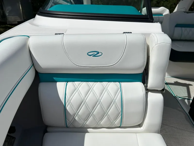 Slide: The Image of Regal LS4 Surf 2022 - 62