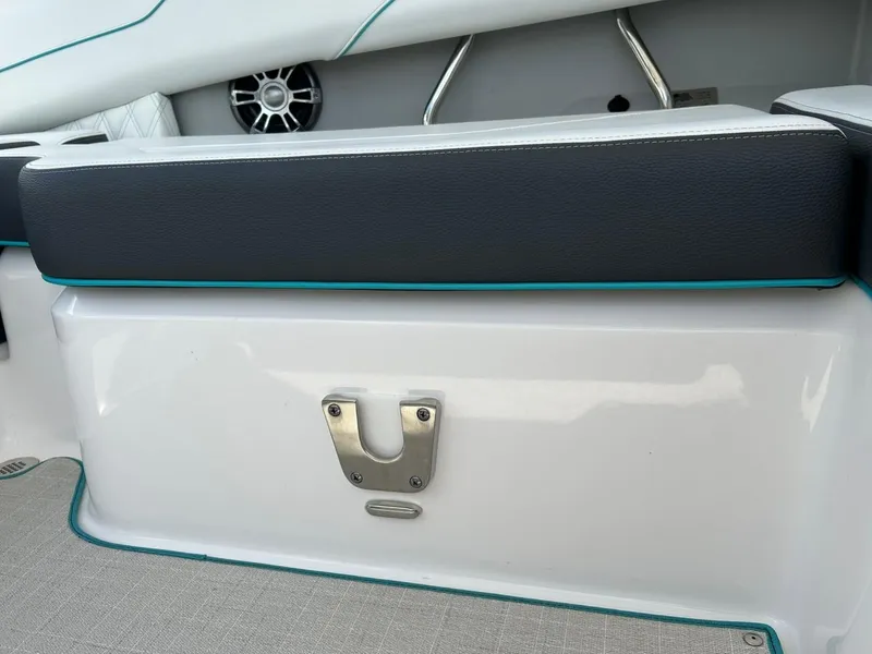 Slide: The Image of Regal LS4 Surf 2022 - 71