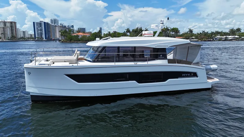 Slide: The Image of Fountaine Pajot MY4.S 2023 - 13