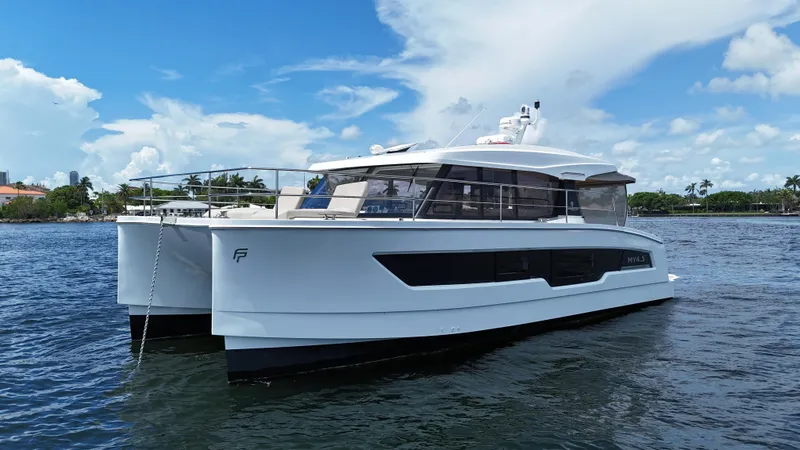 Slide: The Image of Fountaine Pajot MY4.S 2023 - 15