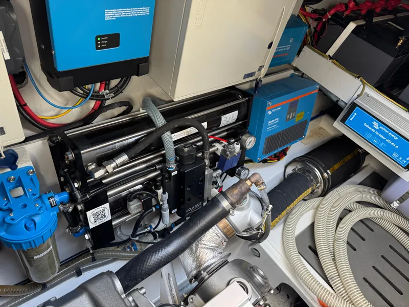 Slide: The Image of Fountaine Pajot MY4.S 2023 - 62