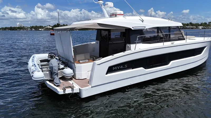 Slide: The Image of Fountaine Pajot MY4.S 2023 - 8