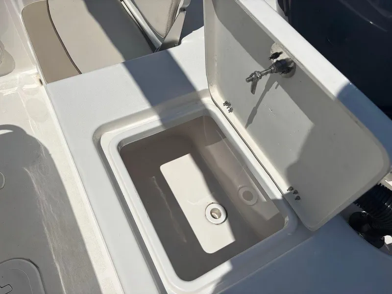 Slide: The Image of 2022 Nauticstar 191 Hybrid 13 - 13