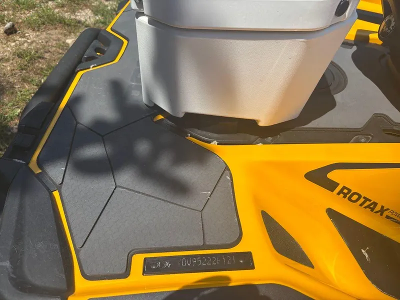 Slide: The Image of 2021 Sea-Doo RXT-X 300 7 - 7