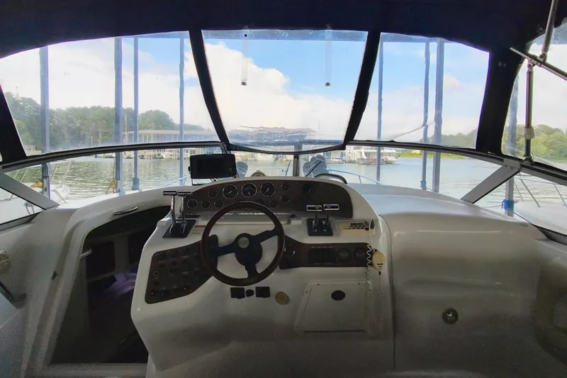 Slide: The Image of Chris-Craft 320 EXPRESS 1999 - 7