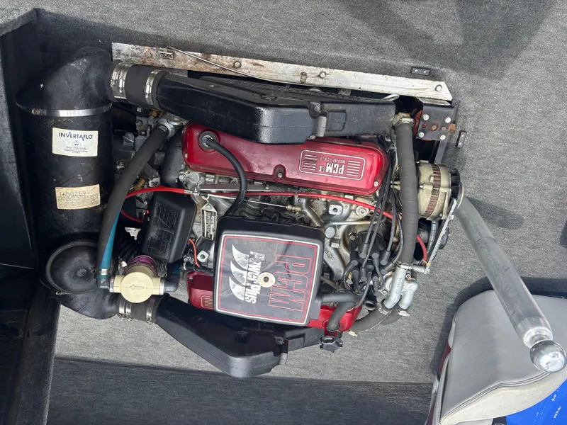 Slide: The Image of 1989 Correct Craft Ski Nautique engine, PCM marine power, detailed view. - 6