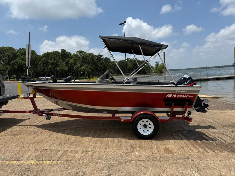 Slide: The Image of Fisher 16 Pro Avenger 2002 - 68