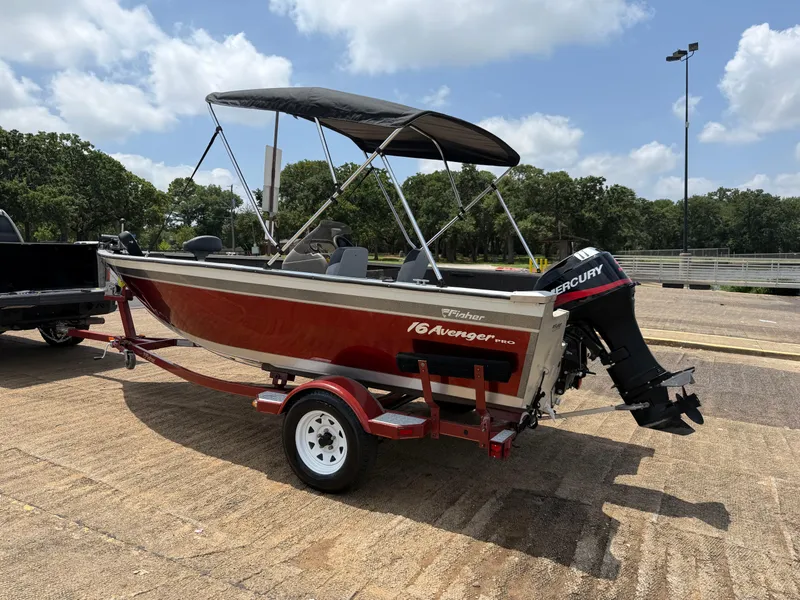 Slide: The Image of Fisher 16 Pro Avenger 2002 - 69