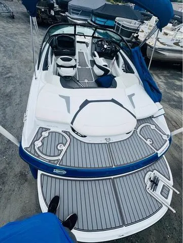 Slide: The Image of Monterey 224 FS 2020 - 11