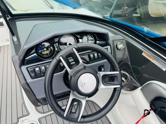 Slide: The Image of Monterey 224 FS 2020 - 5