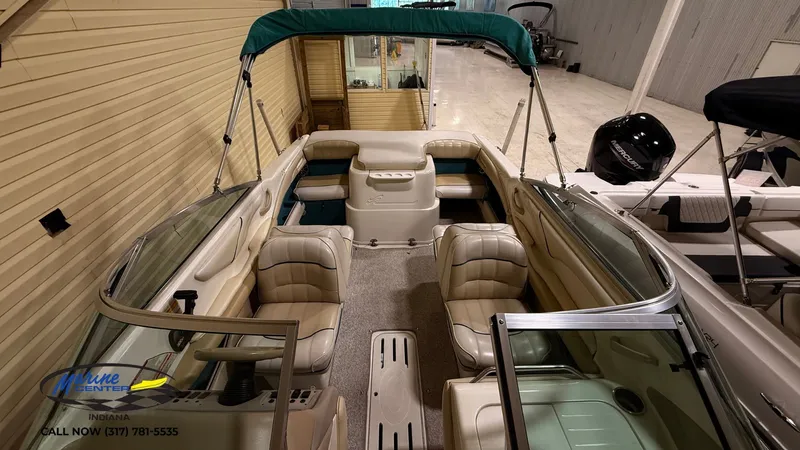 Slide: The Image of Sea Ray 230 Bow Rider 1996 - 3