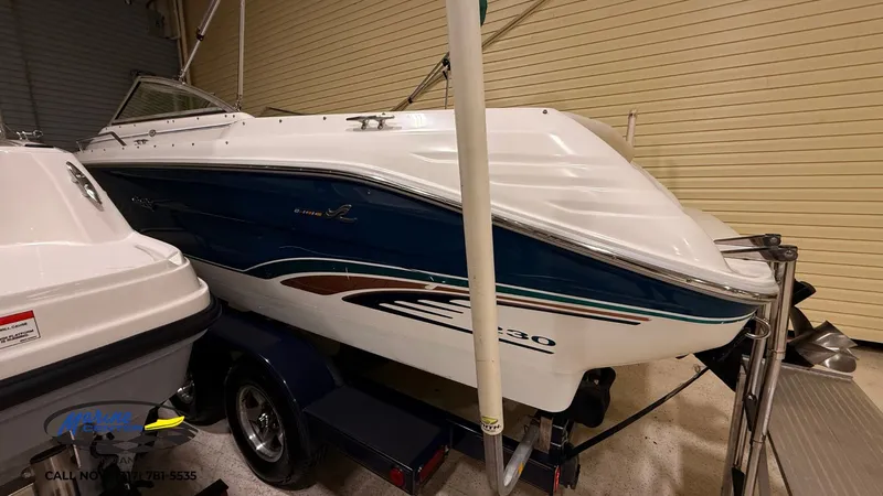 Slide: The Image of Sea Ray 230 Bow Rider 1996 - 5