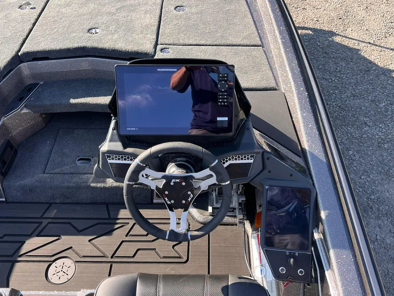 Slide: The Image of Skeeter FXR21 LE 2025 - 14