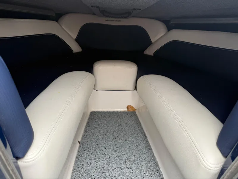 Slide: The Image of MasterCraft ProStar 2019 - 13