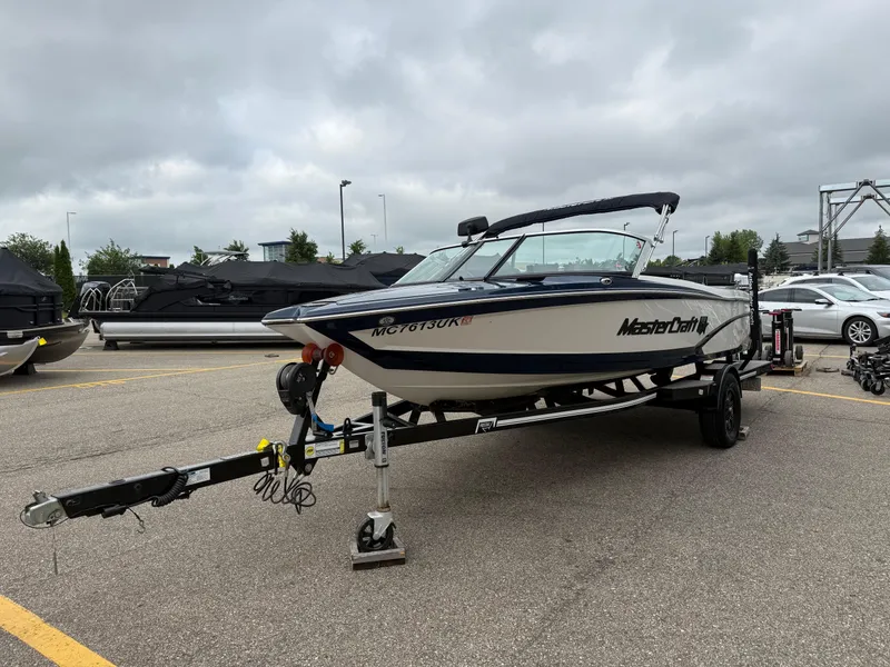 Slide: The Image of MasterCraft ProStar 2019 - 4