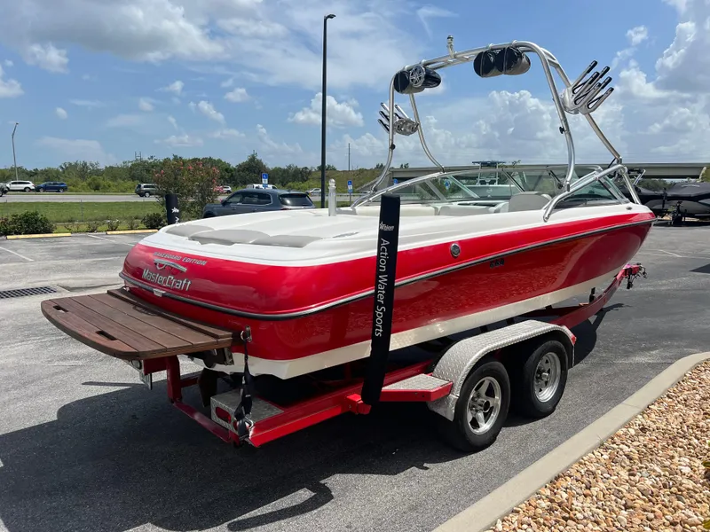 Slide: The Image of MasterCraft X30 2004 - 6