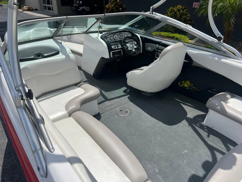 Slide: The Image of MasterCraft X30 2004 - 9