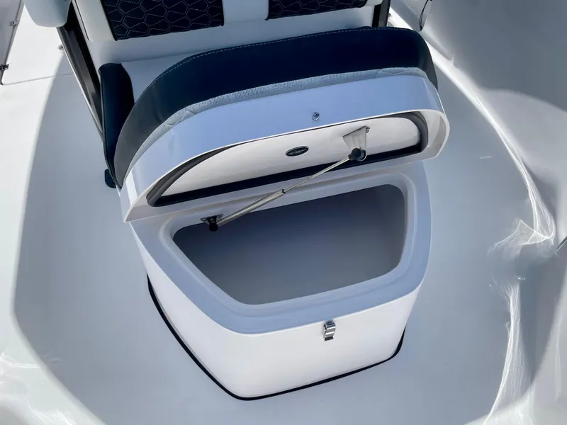 Slide: The Image of Tidewater 256 LXF 2026 - 16