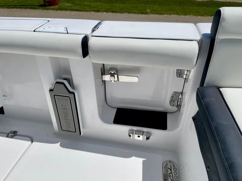 Slide: The Image of Tidewater 256 LXF 2026 - 26