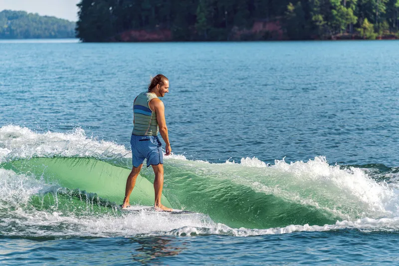 Slide: The Image of Sea Ray SDX 250 Surf 2025 - 59