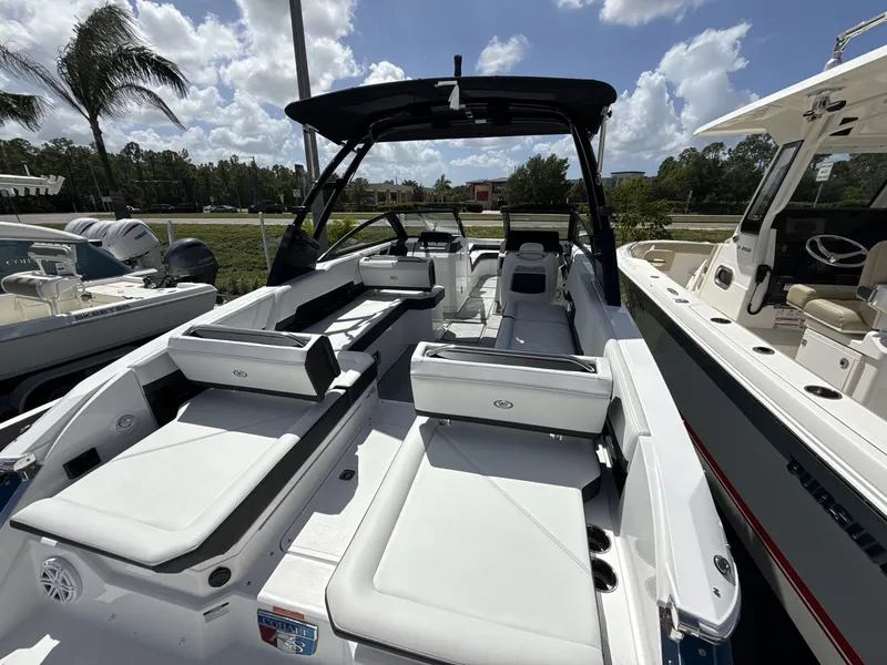 Slide: The Image of Cobalt R8 2026 - 16