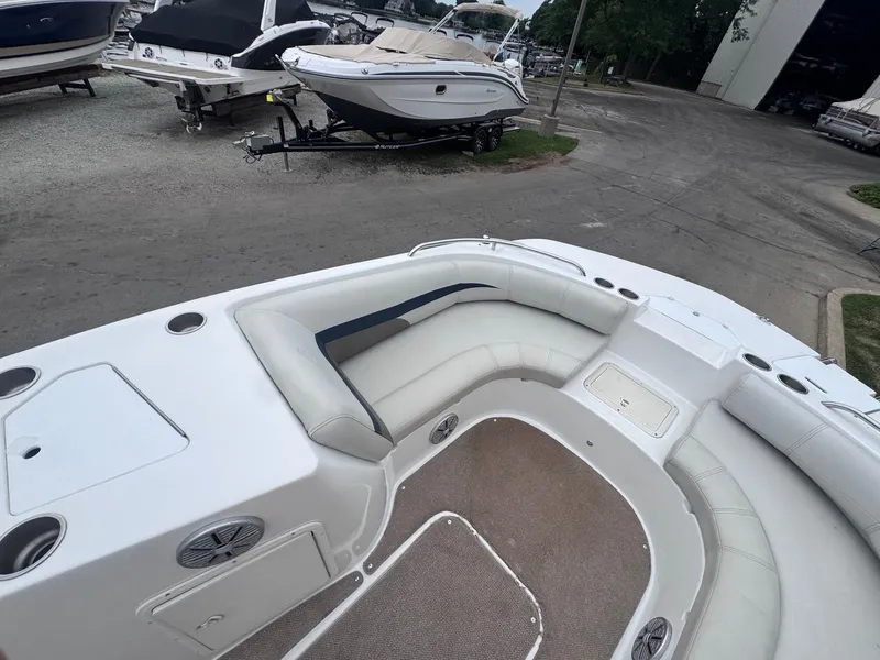 Slide: The Image of Hurricane 188SS 2017 - 10