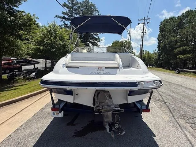 Slide: The Image of Four Winns 204 Funship 2007 - 5