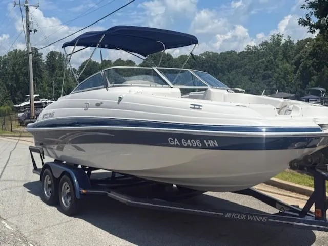 Slide: The Image of Four Winns 204 Funship 2007 - 8