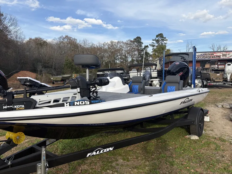 The Image of Falcon Boats 18 Freedom 2025 - 1