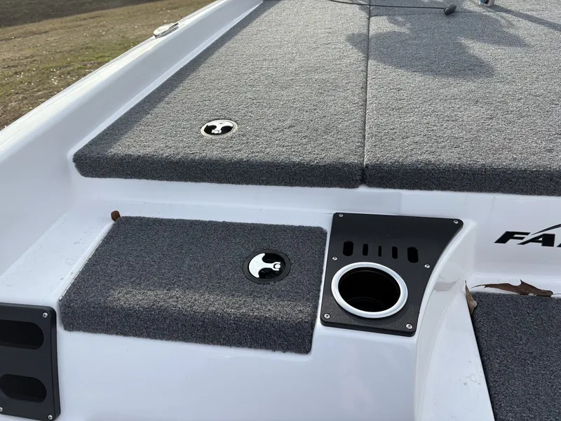 Slide: The Image of Falcon Boats 18 Freedom 2025 - 21