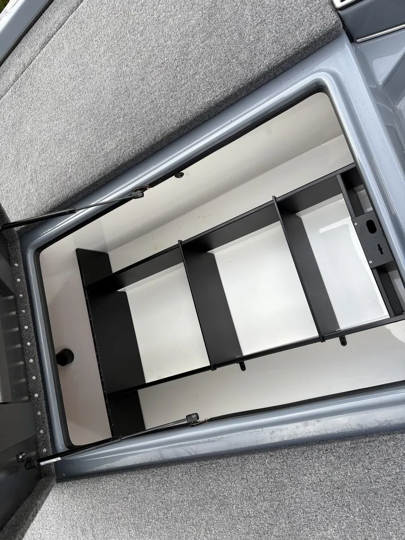 Slide: The Image of Falcon F205 2025 - 18