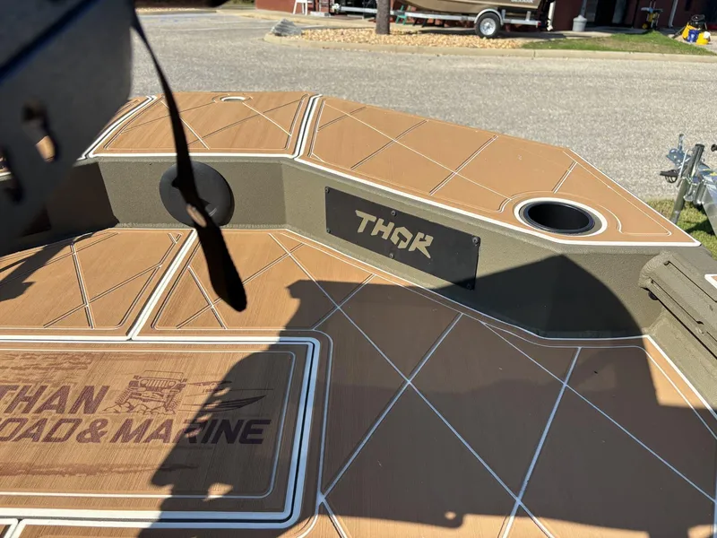 Slide: The Image of Thor LAKE HAMMER 1900 CC 2024 - 15