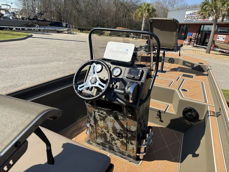 Slide: The Image of Thor LAKE HAMMER 1900 CC 2024 - 5