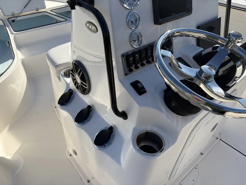 Slide: The Image of Sea Born FX FX21 2024 - 18