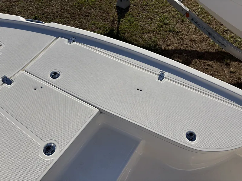 Slide: The Image of Sea Born FX FX21 2024 - 28