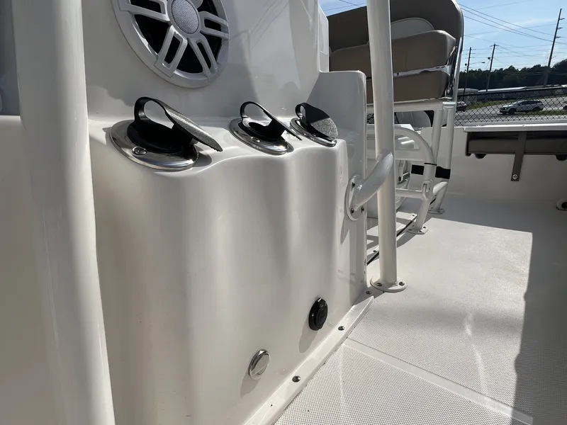 Slide: The Image of Sea Born FX FX22 2025 - 5