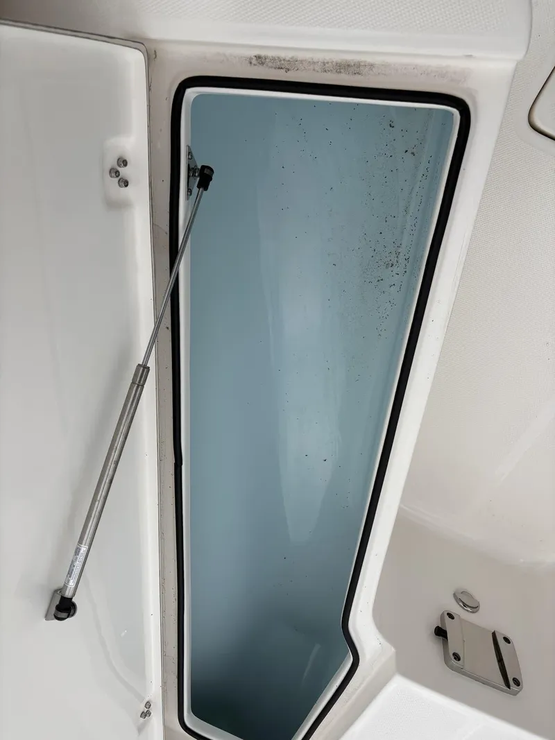 Slide: The Image of Sea Born LX LX24 2025 - 23