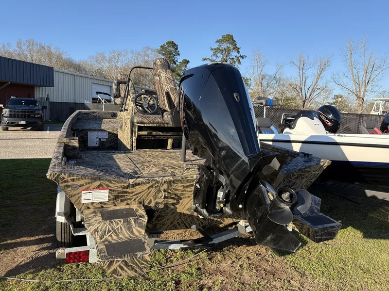 Slide: The Image of Lund 1870 Predator CC 2024 - 3