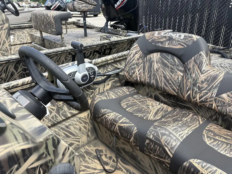 Slide: The Image of Lund 1760 Predator SS 2024 - 14