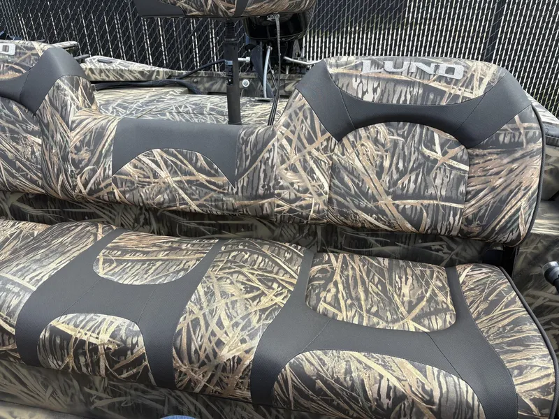 Slide: The Image of Lund 1760 Predator SS 2024 - 15