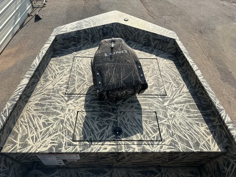 Slide: The Image of Lund 1760 Predator SS 2024 - 2