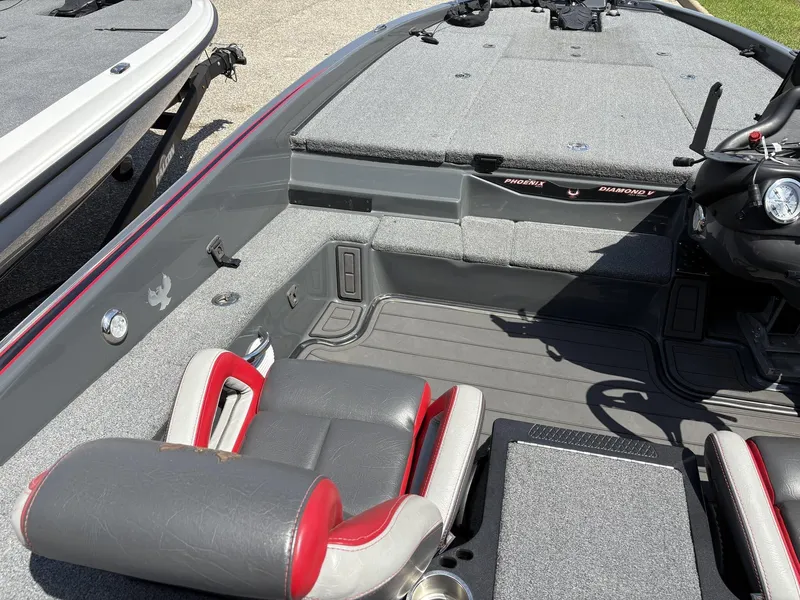 Slide: The Image of Phoenix Bass Boat 920 Elite 2023 - 10