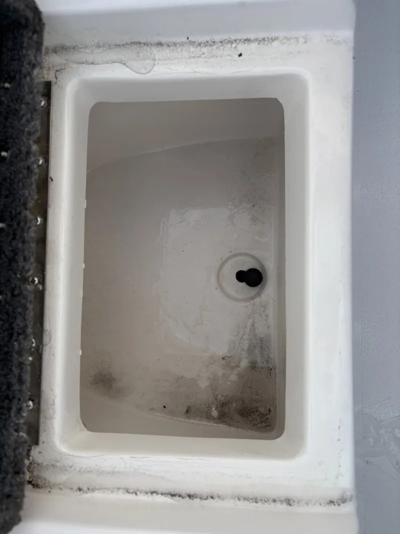 Slide: The Image of Falcon F185 2025 - 21