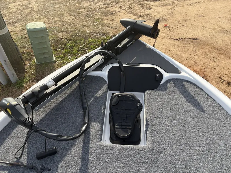 Slide: The Image of Falcon F185 2025 - 24